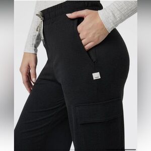 Vuori Halo Essential Cargo Wideleg Pants